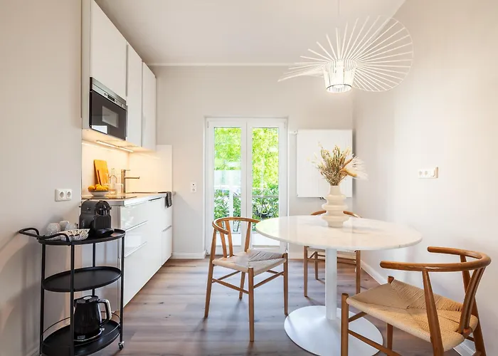 2017 Hygge Nest Whg 1 *